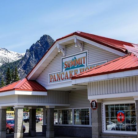萨米特酒店 Snoqualmie Pass 外观 照片